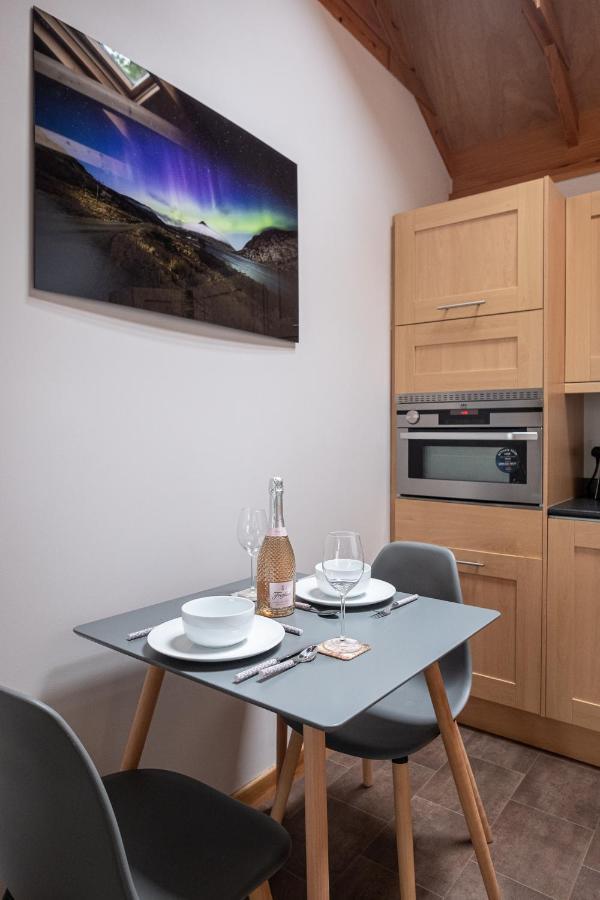 Contemporary One Bedroom Apartment Close To All Amenities In Conservation Area Tain Luaran gambar